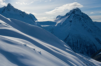 Bella Coola Heliskiing (Tweedsmuir Lodge)